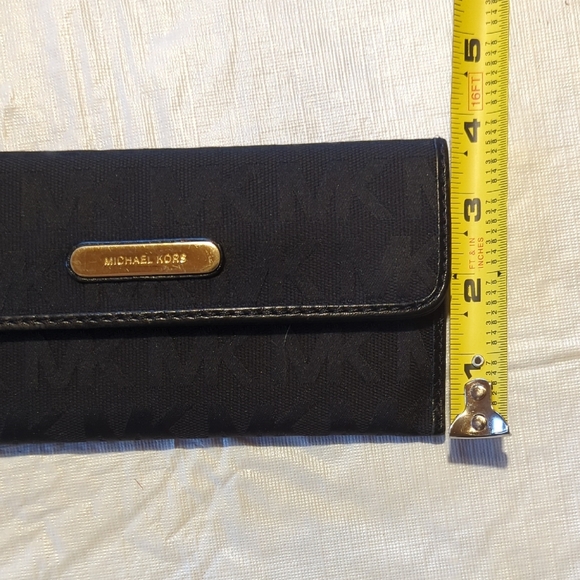 Michael Kors Black Monogram Tote and Wallet - Picture 11 of 11